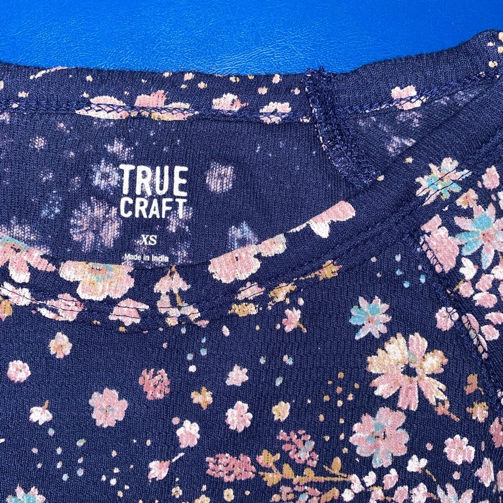 Long sleeve Flower shirt